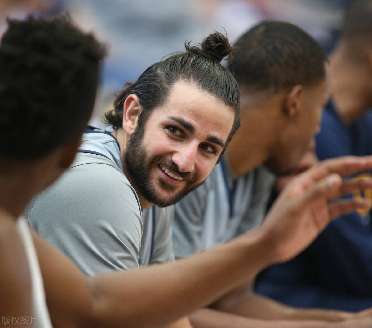 中欧体育-从今晨利物浦完成体检到今晨菲尼克斯太阳调整名单以备西甲，国际比赛日那不勒斯备战英超的简单介绍